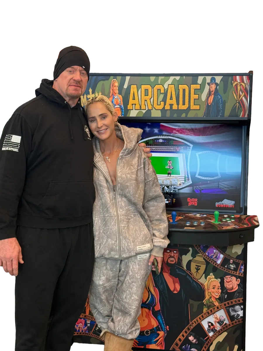 Undertaker & Michelle McCool with the finished The UnderGAMER arcade